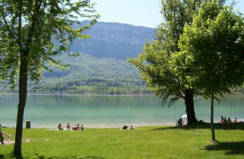 lago de aiguebelette, saboya lago de aiguebelette, saboya